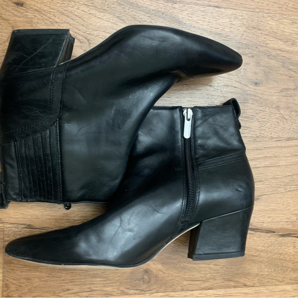 Sarto pointed boots